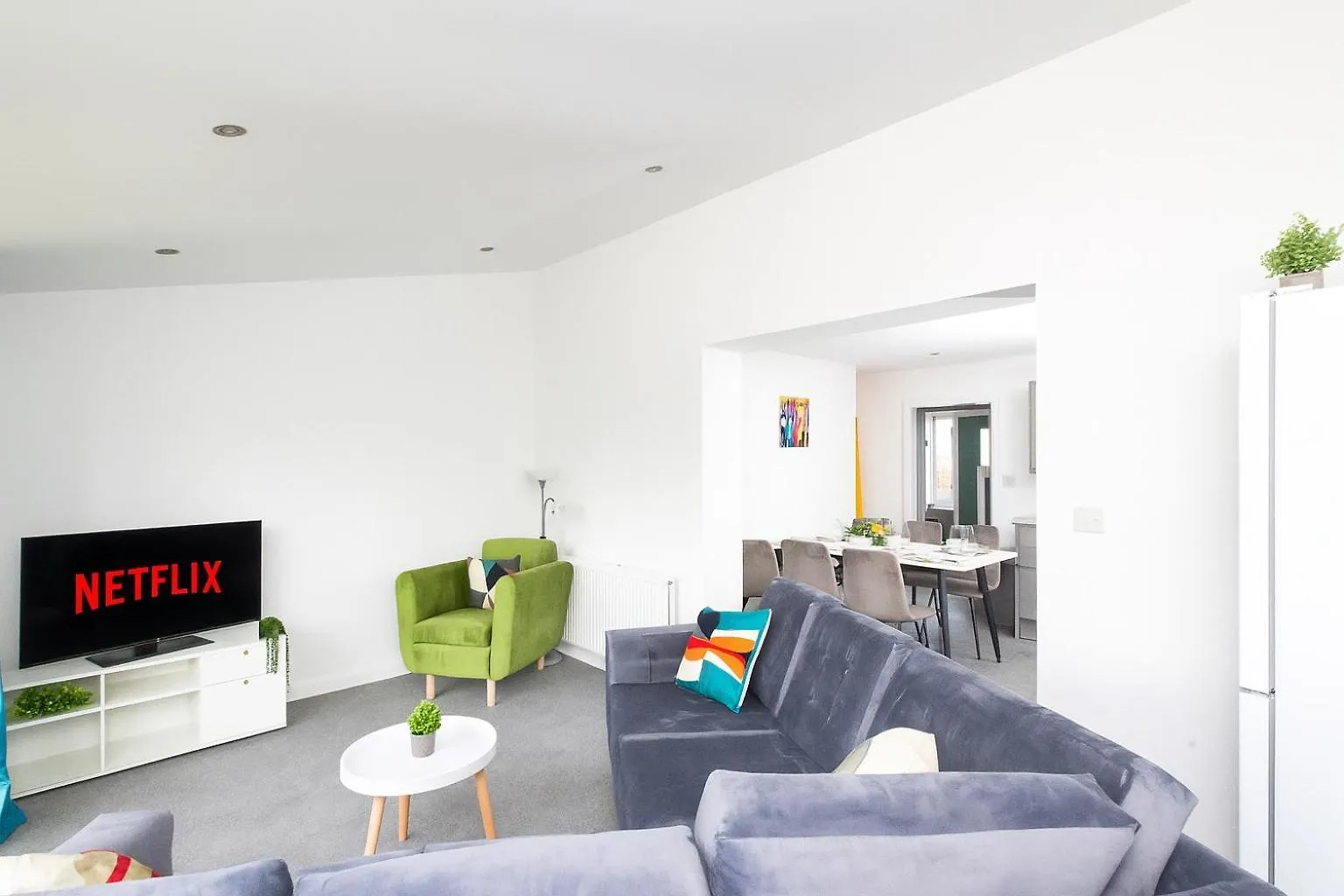 Alt-Stay Temple Newsam - Free Parking & Fast Fibre Wi-Fi - Ground Floor Bathroom & Master En-Suite - Ideal For Contractors & Long Stays Leeds  0*, Leeds (West Yorkshire)